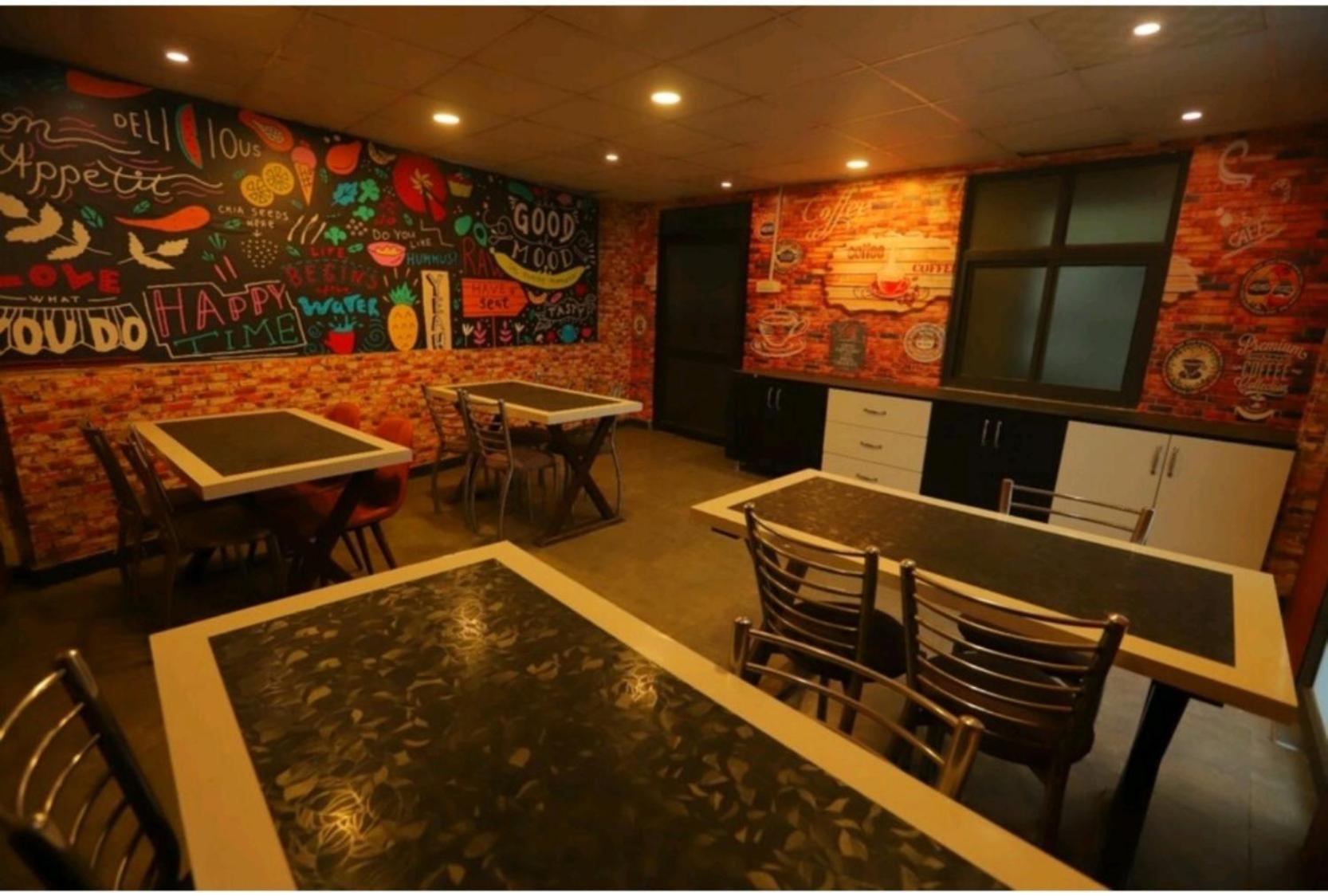 Hotel The Almora By Rs Global Near By Delhi International Airport With - Free Airport Drop Нью-Дели Экстерьер фото