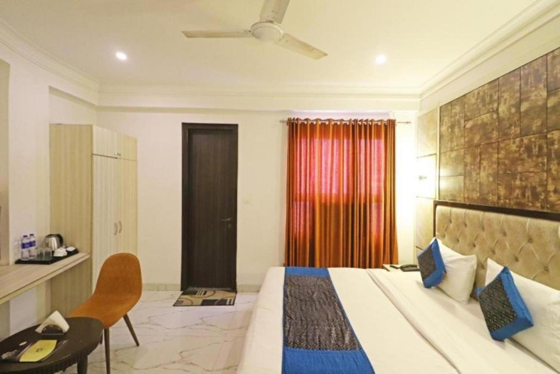 Hotel The Almora By Rs Global Near By Delhi International Airport With - Free Airport Drop Нью-Дели Экстерьер фото